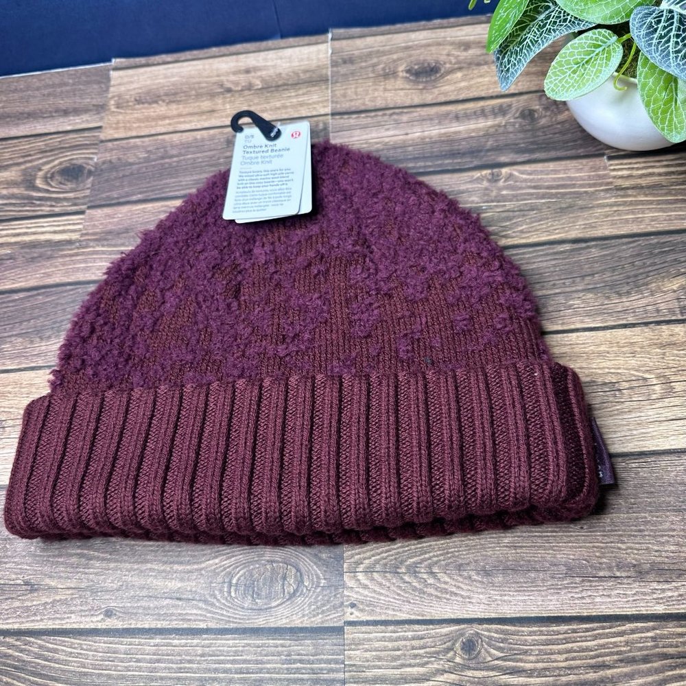 NWT Lululemon Ombre Knit Textured Beanie O/S (Red Merlot) - Picture 5 of 13